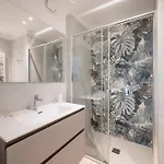 Central Suite