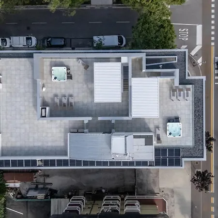 Central Suite リニャーノ・サッビアドーロ