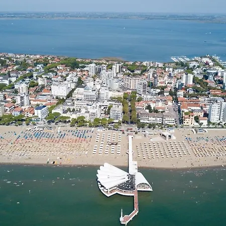 Central Suite Daire Lignano Sabbiadoro